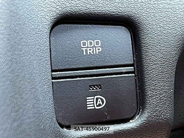 Toyota CROWN SEDAN 2020-03 6992767-16