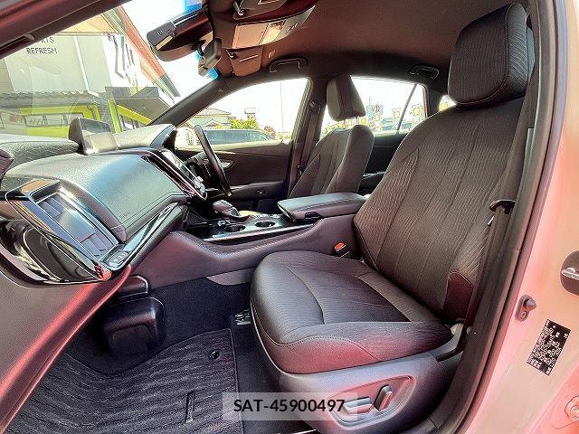 Toyota CROWN SEDAN 2020-03 6992767-18