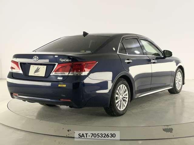 Toyota CROWN SEDAN 2018-03 6992788-5