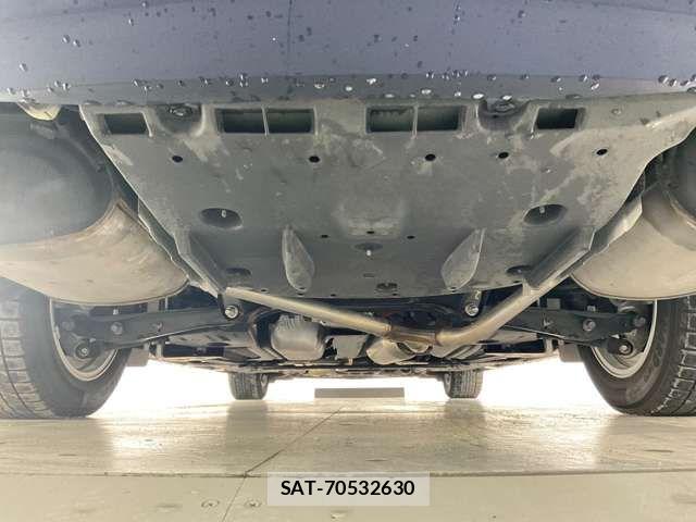 Toyota CROWN SEDAN 2018-03 6992788-9