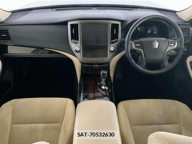 Toyota CROWN SEDAN 2018-03 6992788-11