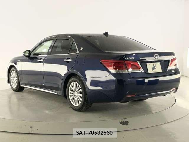 Toyota CROWN SEDAN 2018-03 6992788-3