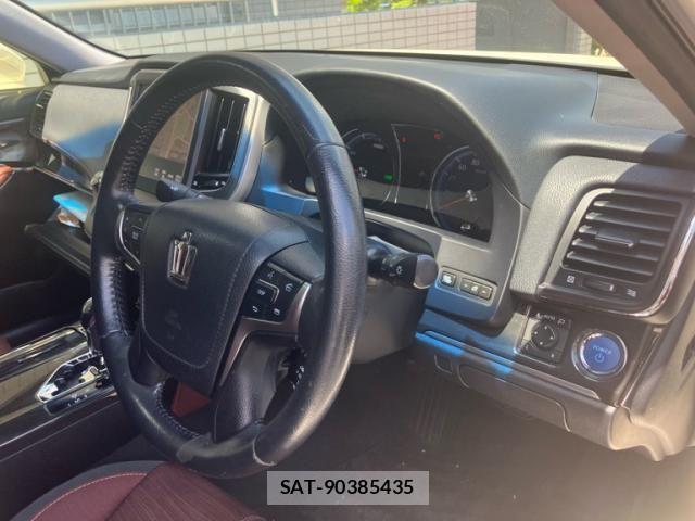Toyota CROWN SEDAN 2013-07 6992799-12
