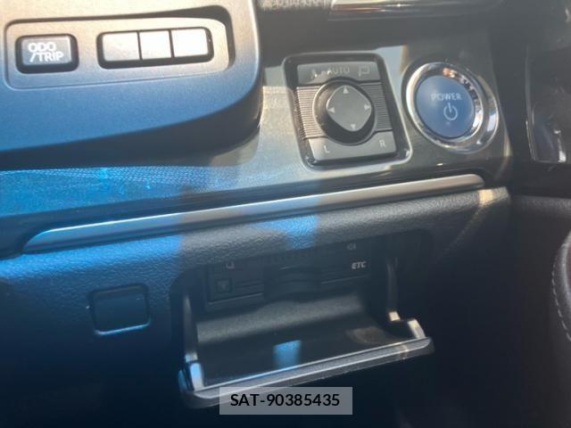 Toyota CROWN SEDAN 2013-07 6992799-19