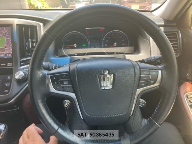 Toyota CROWN SEDAN 2013-07 6992799-20