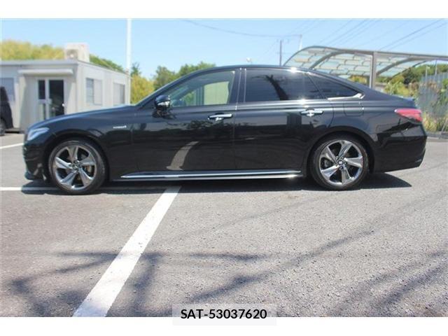 Toyota CROWN SEDAN 2020-02 6992775-12