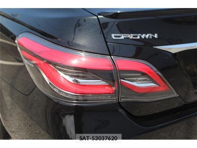Toyota CROWN SEDAN 2020-02 6992775-19