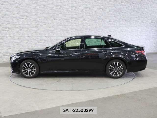Toyota CROWN SEDAN 2020-10 6992766-12