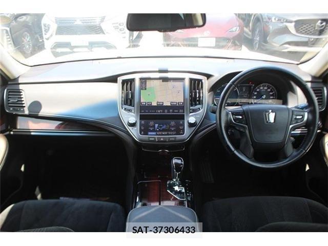 Toyota CROWN SEDAN 2016-01 6992780-11