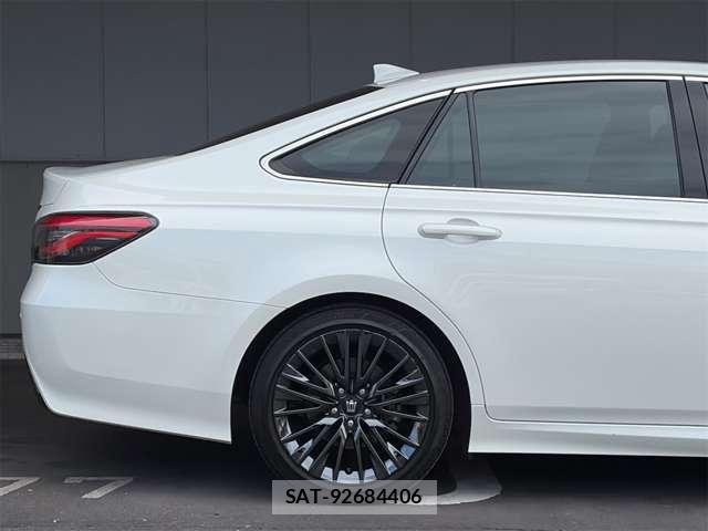 Toyota CROWN SEDAN 2020-03 6992764-21