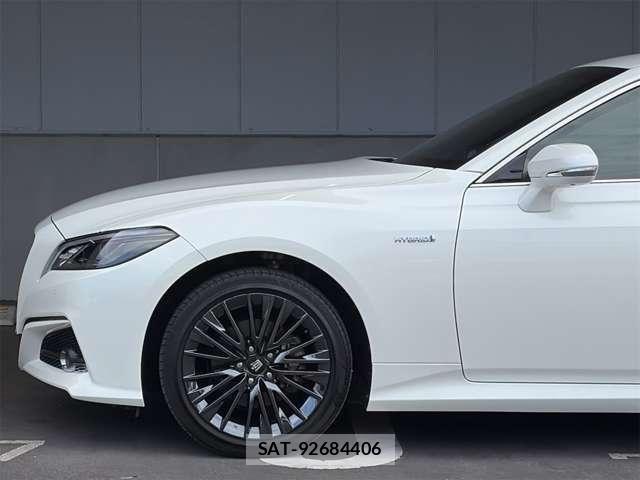 Toyota CROWN SEDAN 2020-03 6992764-24