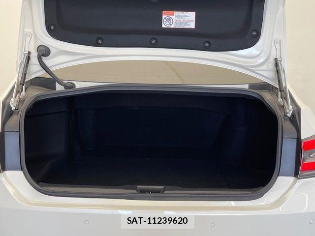 Toyota CROWN SEDAN 2019-04 6992765-15