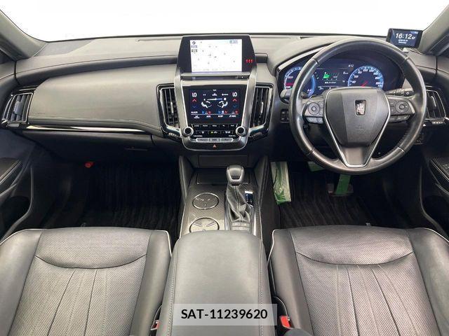 Toyota CROWN SEDAN 2019-04 6992765-1