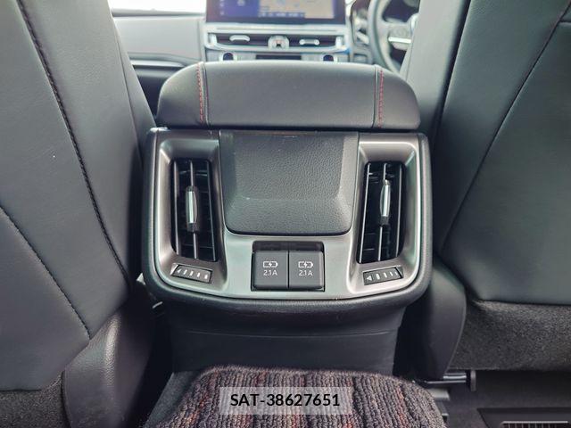 Toyota CROWN SEDAN 2021-04 6992759-19
