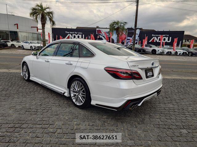 Toyota CROWN SEDAN 2021-04 6992759-3