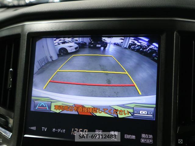 Toyota CROWN SEDAN 2017-06 6992768-14