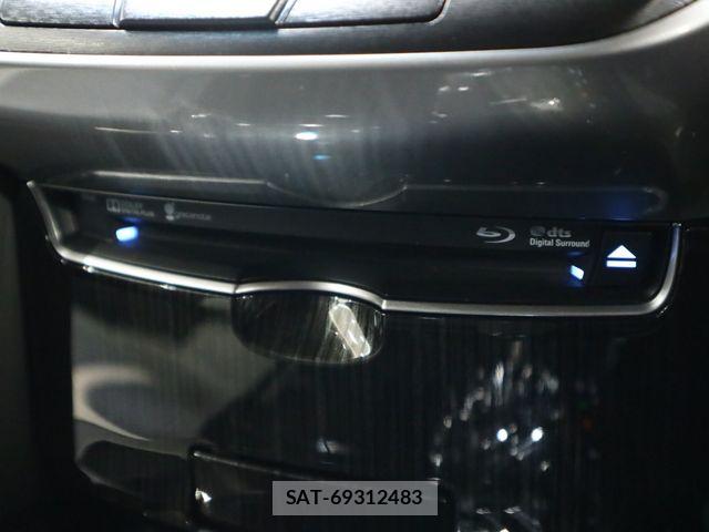 Toyota CROWN SEDAN 2017-06 6992768-18