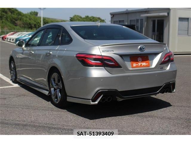 Toyota CROWN SEDAN 2019-04 6992778-11