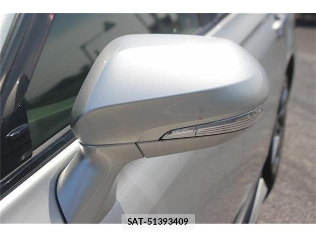 Toyota CROWN SEDAN 2019-04 6992778-22