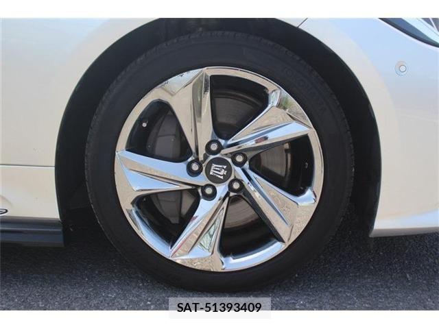 Toyota CROWN SEDAN 2019-04 6992778-24