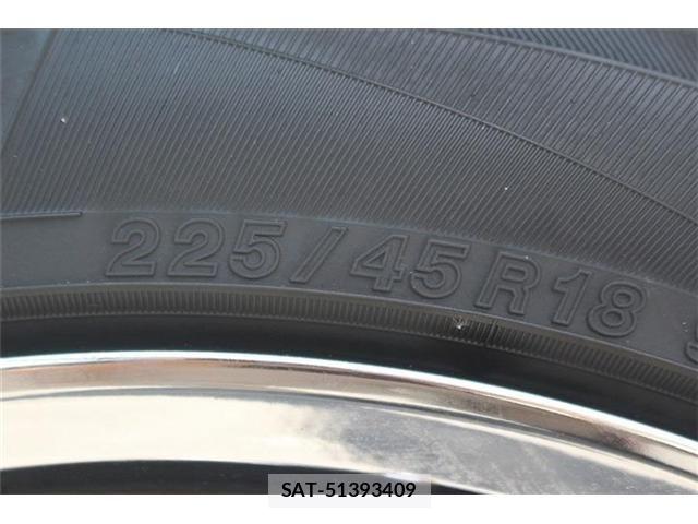 Toyota CROWN SEDAN 2019-04 6992778-28