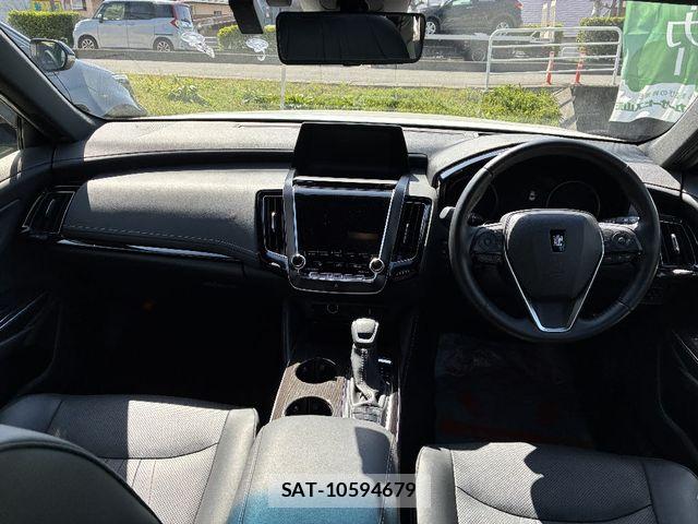 Toyota CROWN SEDAN 2019-03 7020260-2