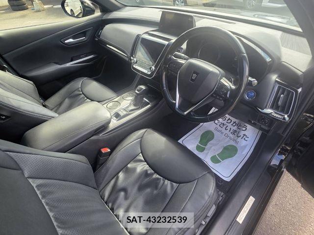 Toyota CROWN SEDAN 2019-07 7020264-10