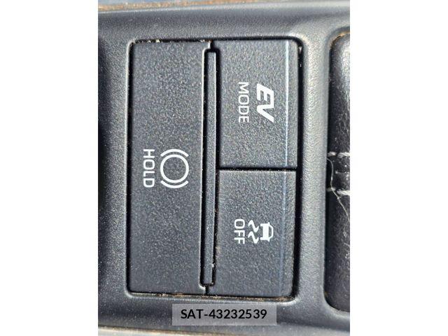 Toyota CROWN SEDAN 2019-07 7020264-26