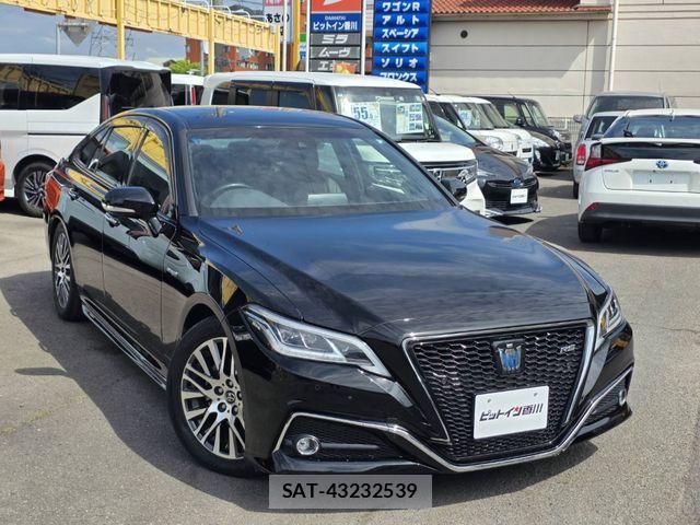 Toyota CROWN SEDAN 2019-07 7020264-4