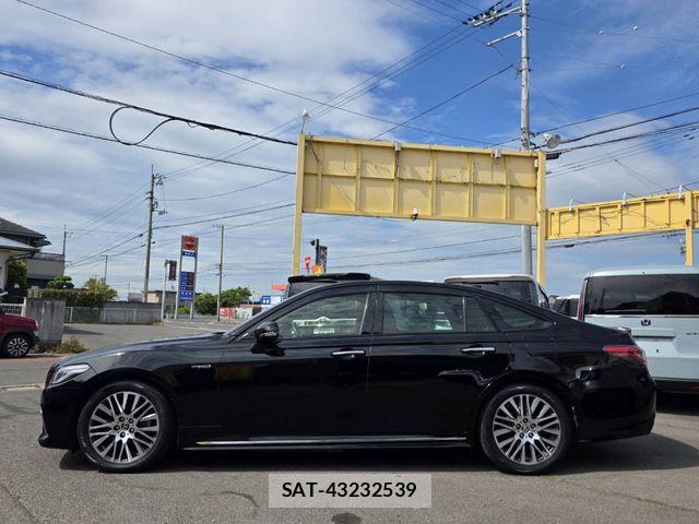 Toyota CROWN SEDAN 2019-07 7020264-5