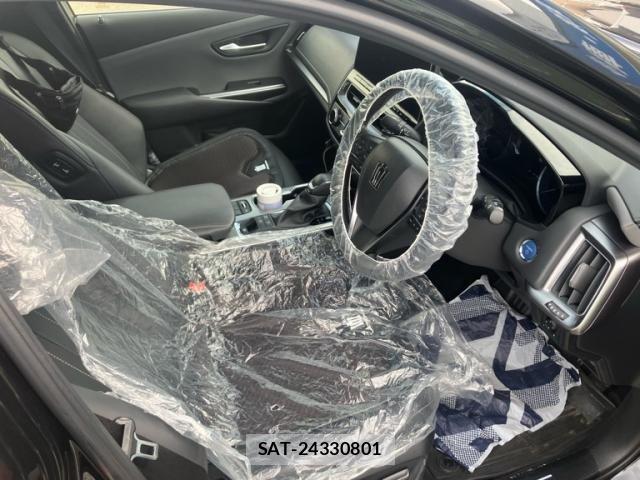 Toyota CROWN SEDAN 2022-01 7020257-14
