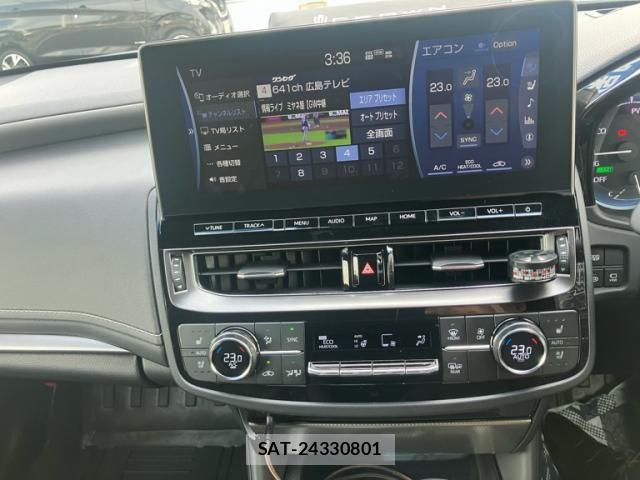 Toyota CROWN SEDAN 2022-01 7020257-19