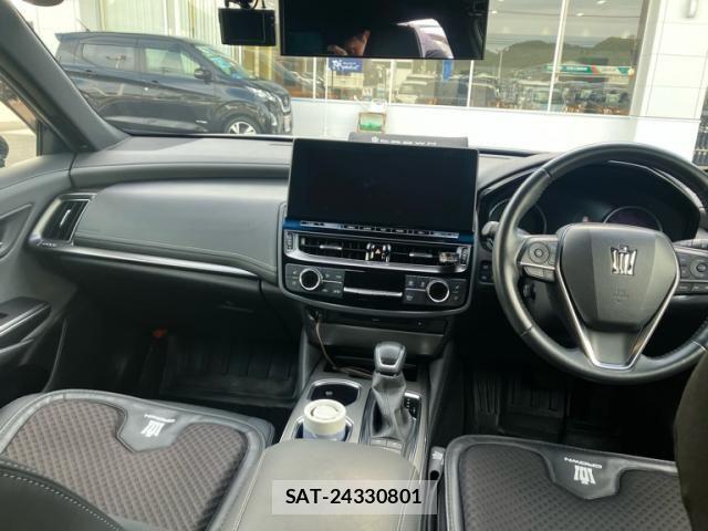 Toyota CROWN SEDAN 2022-01 7020257-23