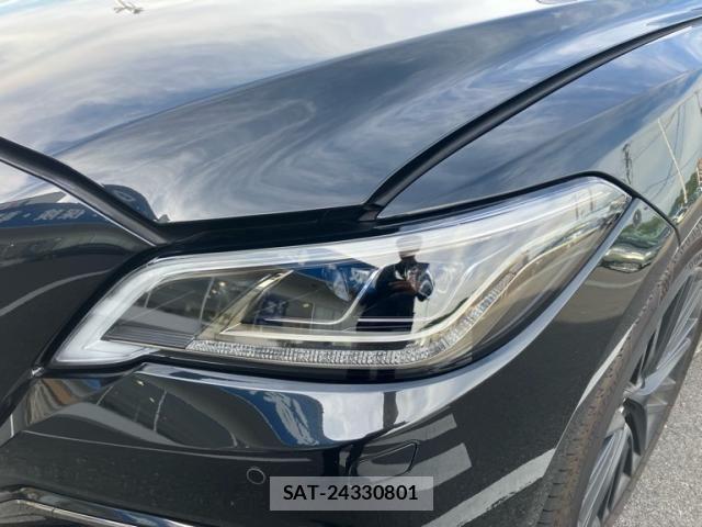 Toyota CROWN SEDAN 2022-01 7020257-25