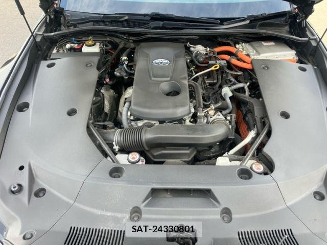 Toyota CROWN SEDAN 2022-01 7020257-26