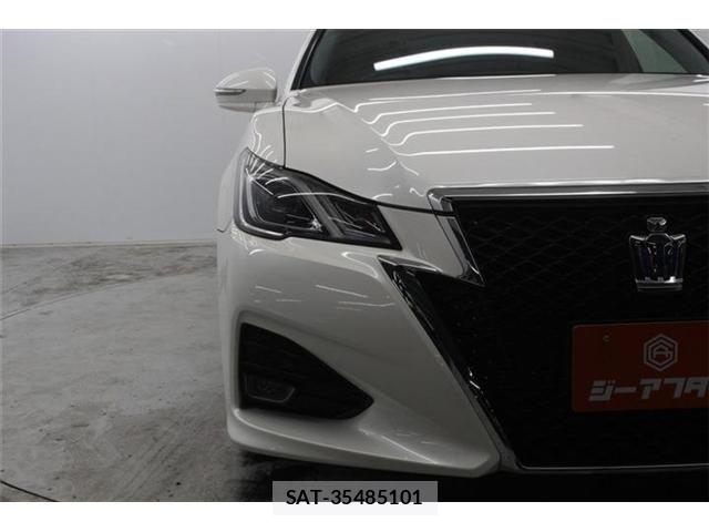 Toyota CROWN SEDAN 2015-11 7020266-10