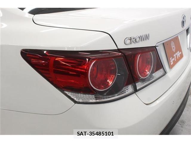 Toyota CROWN SEDAN 2015-11 7020266-17