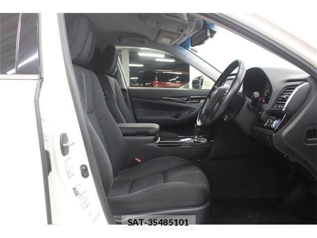 Toyota CROWN SEDAN 2015-11 7020266-28