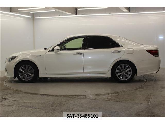 Toyota CROWN SEDAN 2015-11 7020266-7