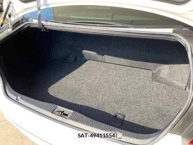Toyota CROWN SEDAN 2013-05 7020263-12