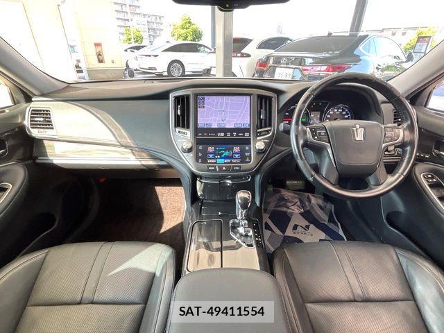 Toyota CROWN SEDAN 2013-05 7020263-1