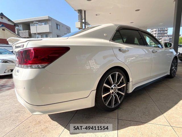 Toyota CROWN SEDAN 2013-05 7020263-19