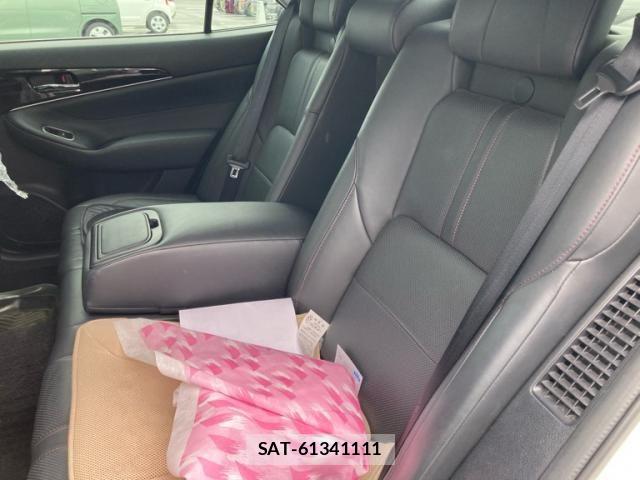 Toyota CROWN SEDAN 2016-08 7020262-10