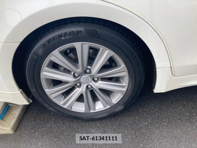 Toyota CROWN SEDAN 2016-08 7020262-4