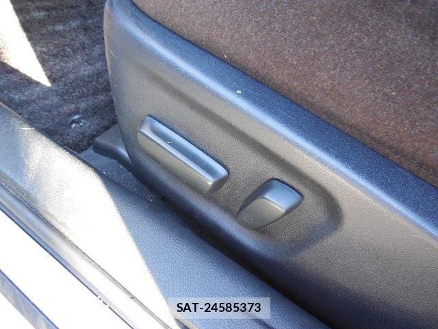 Toyota CROWN SEDAN 2013-06 7020267-16