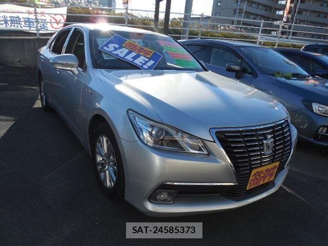 Toyota CROWN SEDAN 2013-06 7020267-1