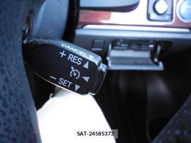 Toyota CROWN SEDAN 2013-06 7020267-26