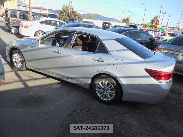 Toyota CROWN SEDAN 2013-06 7020267-3