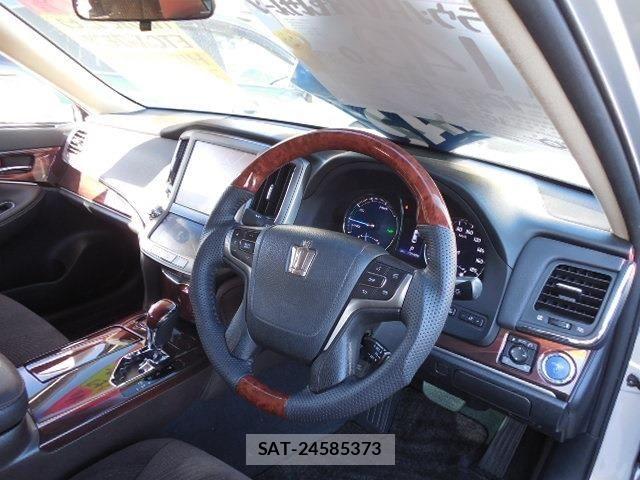 Toyota CROWN SEDAN 2013-06 7020267-5