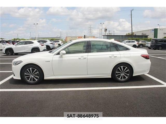 Toyota CROWN SEDAN 2018-06 7058063-9